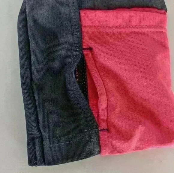 Mondetta, active jacket, vest, black, grey and pink, Sz small, thumbs holes - Picture 6 of 9